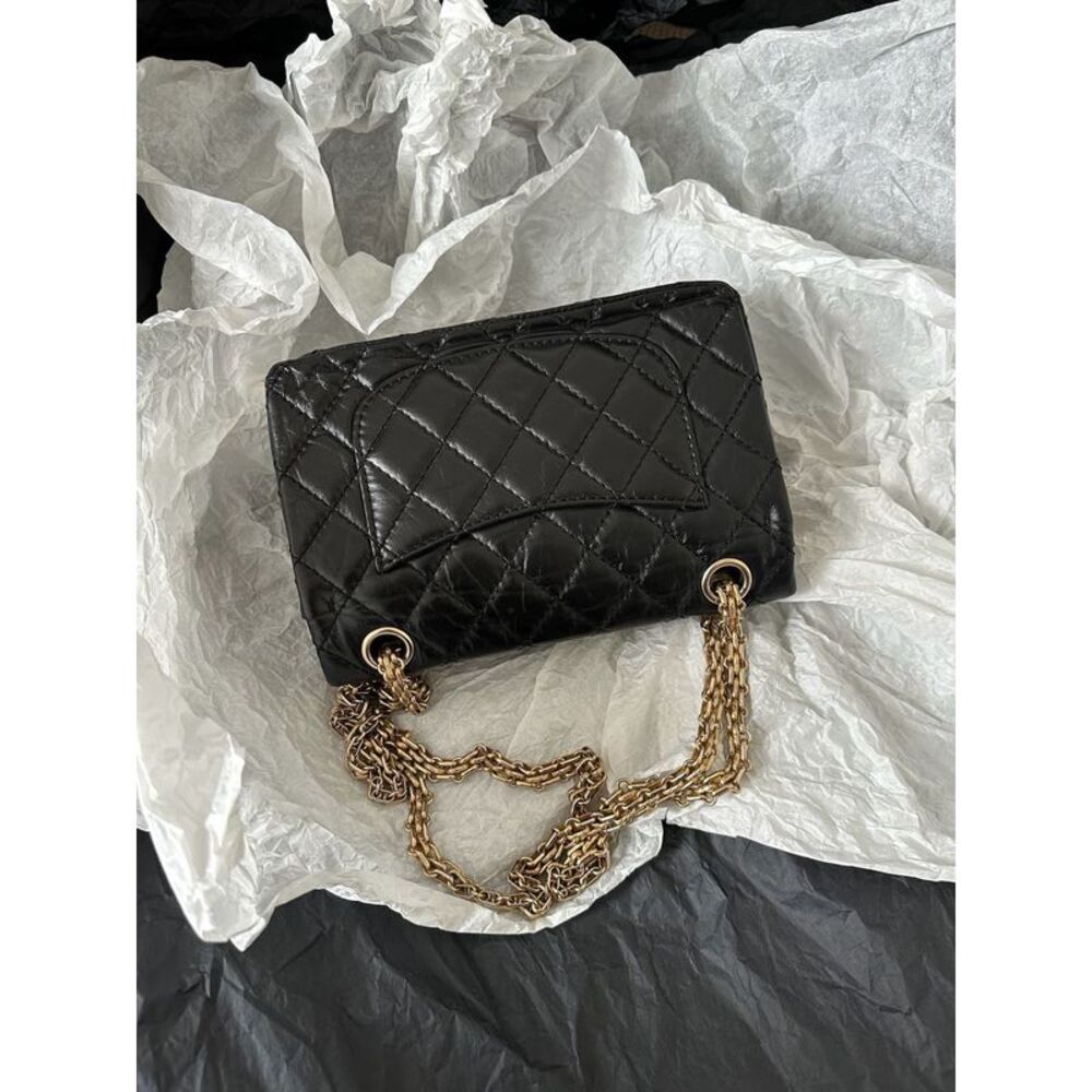 Chanel Women Pre-Loved Bag Very Good Condition - Picture 3 of 8